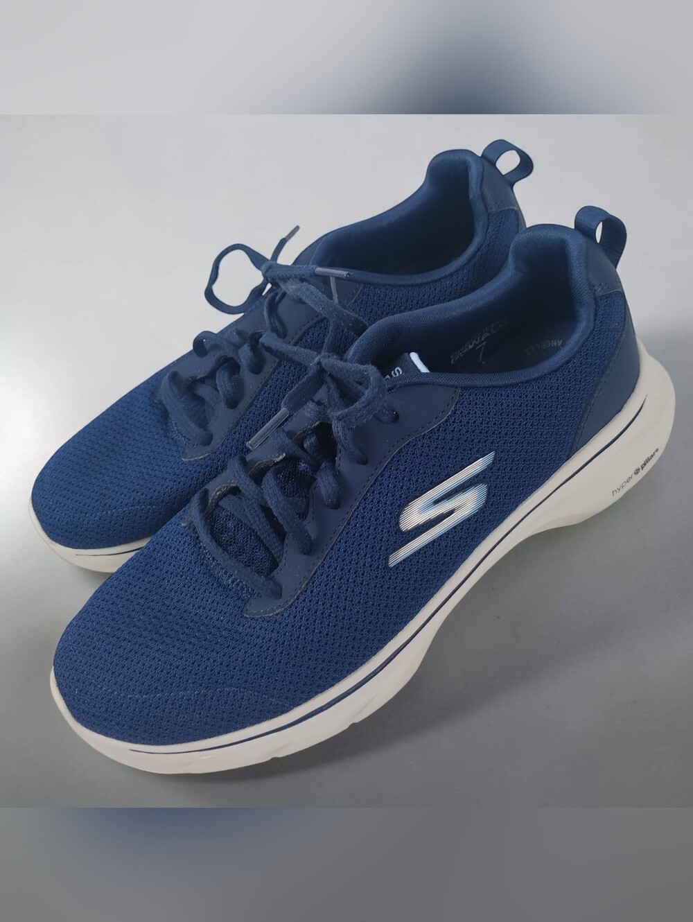 Skechers Go Walks Women's Size 9 Air Cushion Soles Walking Shoes Casual Wear